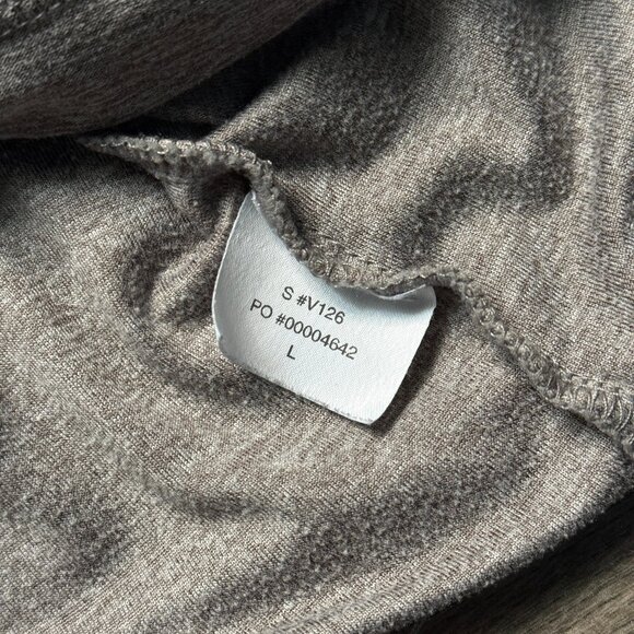 Vuori Men's Strato Tech Tee - Grey - Picture 3 of 5